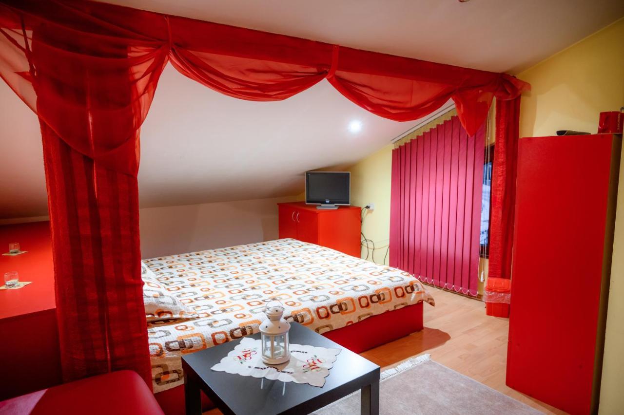 Guest House Angelkovi Sapareva Banya Ngoại thất bức ảnh