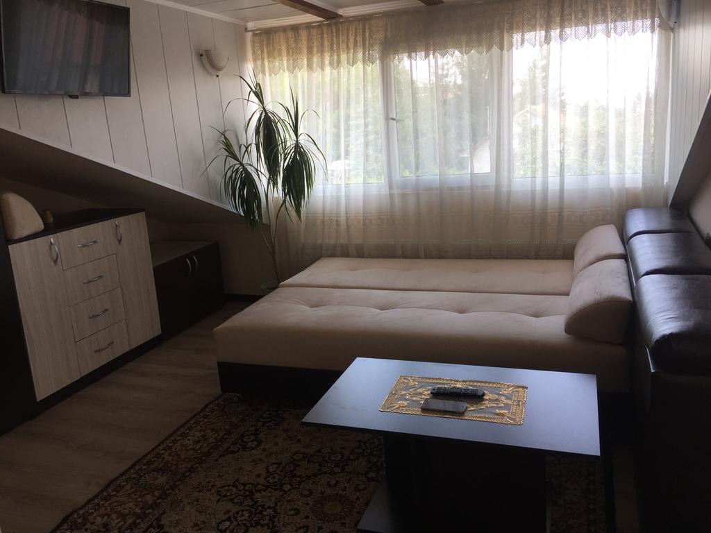 Guest House Angelkovi Sapareva Banya Ngoại thất bức ảnh
